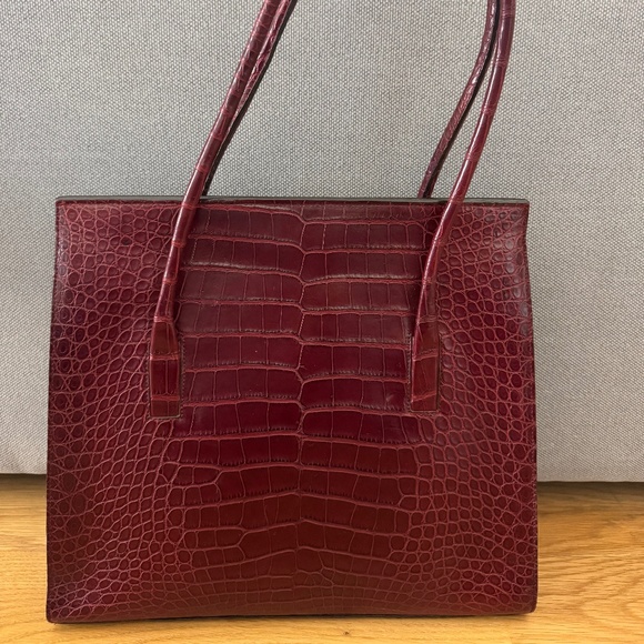 Authentic Prada Crocodile Burgundy Shoulder Bag, in Perfect Condition - Picture 4 of 13
